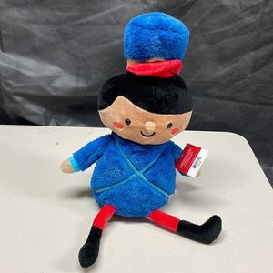 Plush toy soldier
